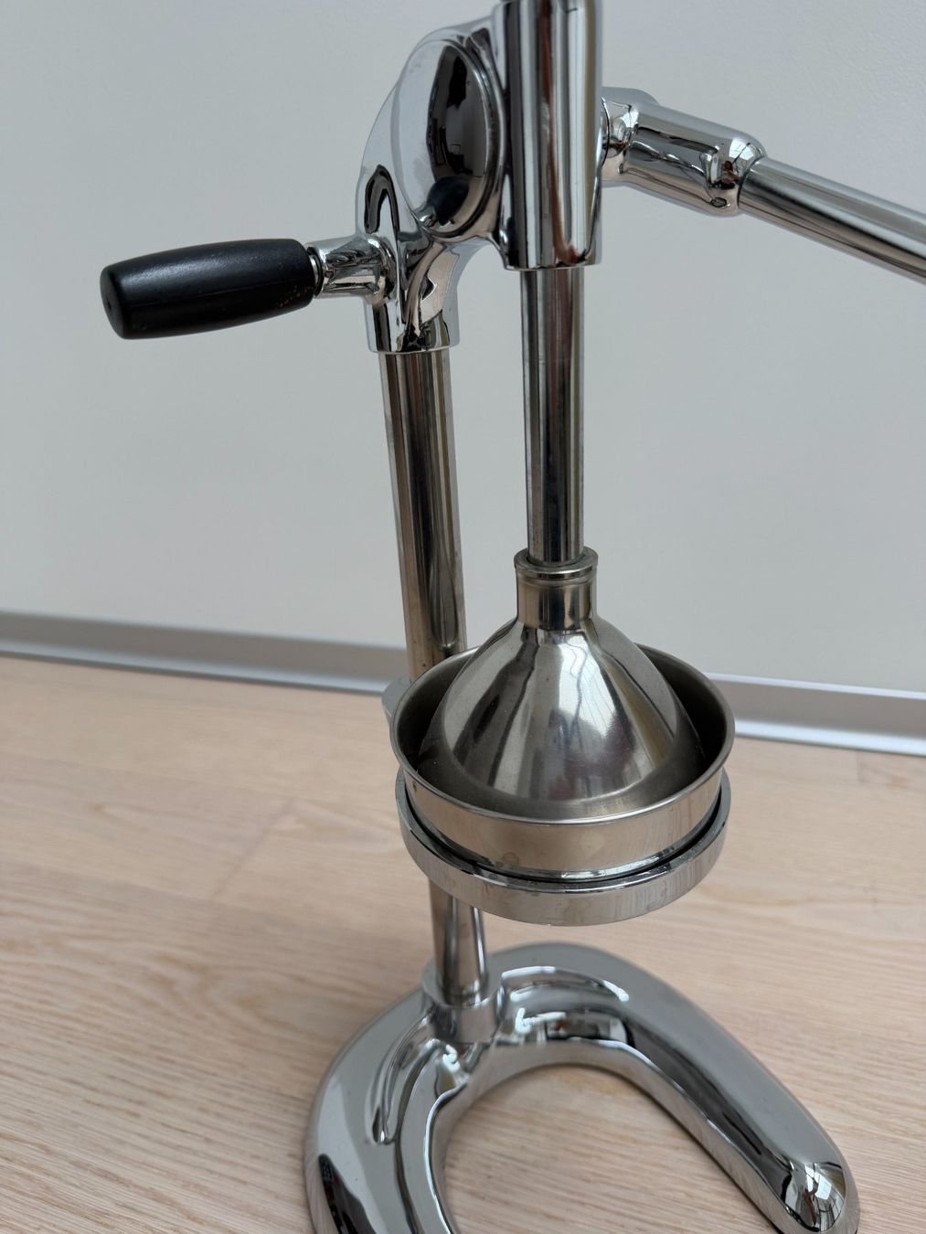 Elettrodomestici da cucina: Manuelle Orangenpresse – Usato da Steinach venduto da Quattro013 1