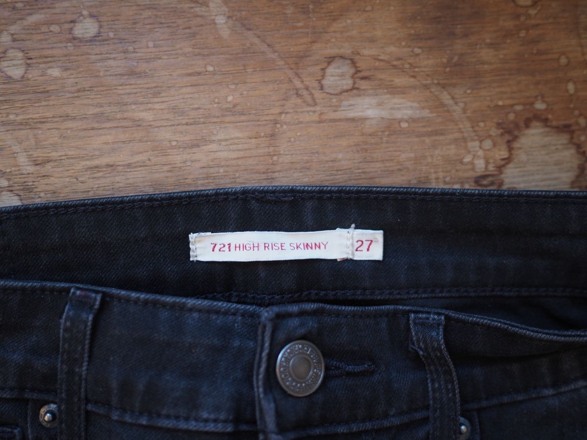Levi's Jeans: Levi's 721 High Rise Skinny  – Usato da Schaffhausen venduto da angelika 2