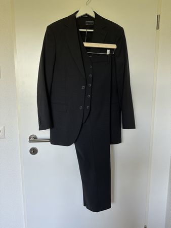 Men Suit - Slim fit, Wool Blend, EU 46/ US 36, New!