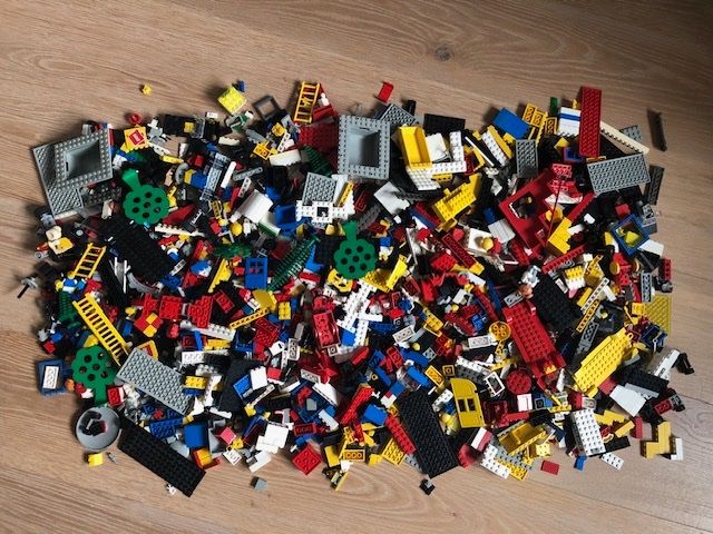 Lego Jouets: Lego gemischt 4 kg – D'occasion à Unterseen par Schuessler01 2