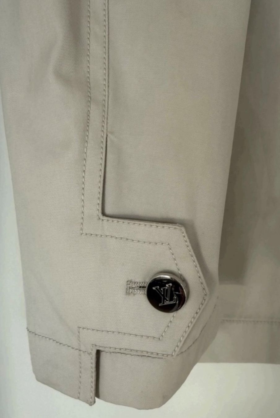 Louis Vuitton Jacken: Louis Vuitton trench jacket men – Neu (gemäss Beschreibung) aus Lausanne von Loyal_8 4