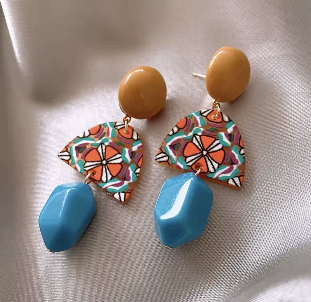 Orecchini pendenti & Orecchini a lobo: Colorful earrings – Nuovo (secondo la descrizione) da Nyon venduto da My_wardrobe
