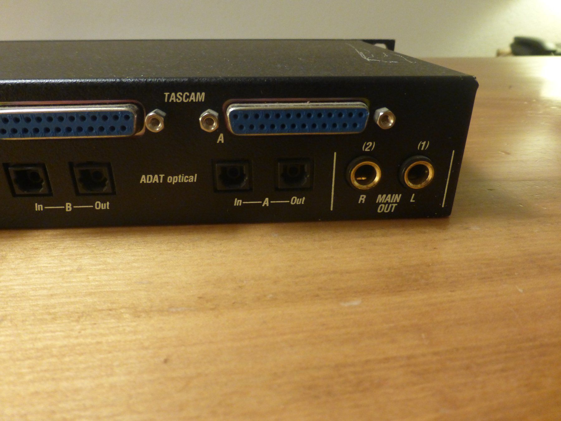 Convertitori: MOTU 2408 MK2 Audio Interface – Usato da Zumikon venduto da psisound 8