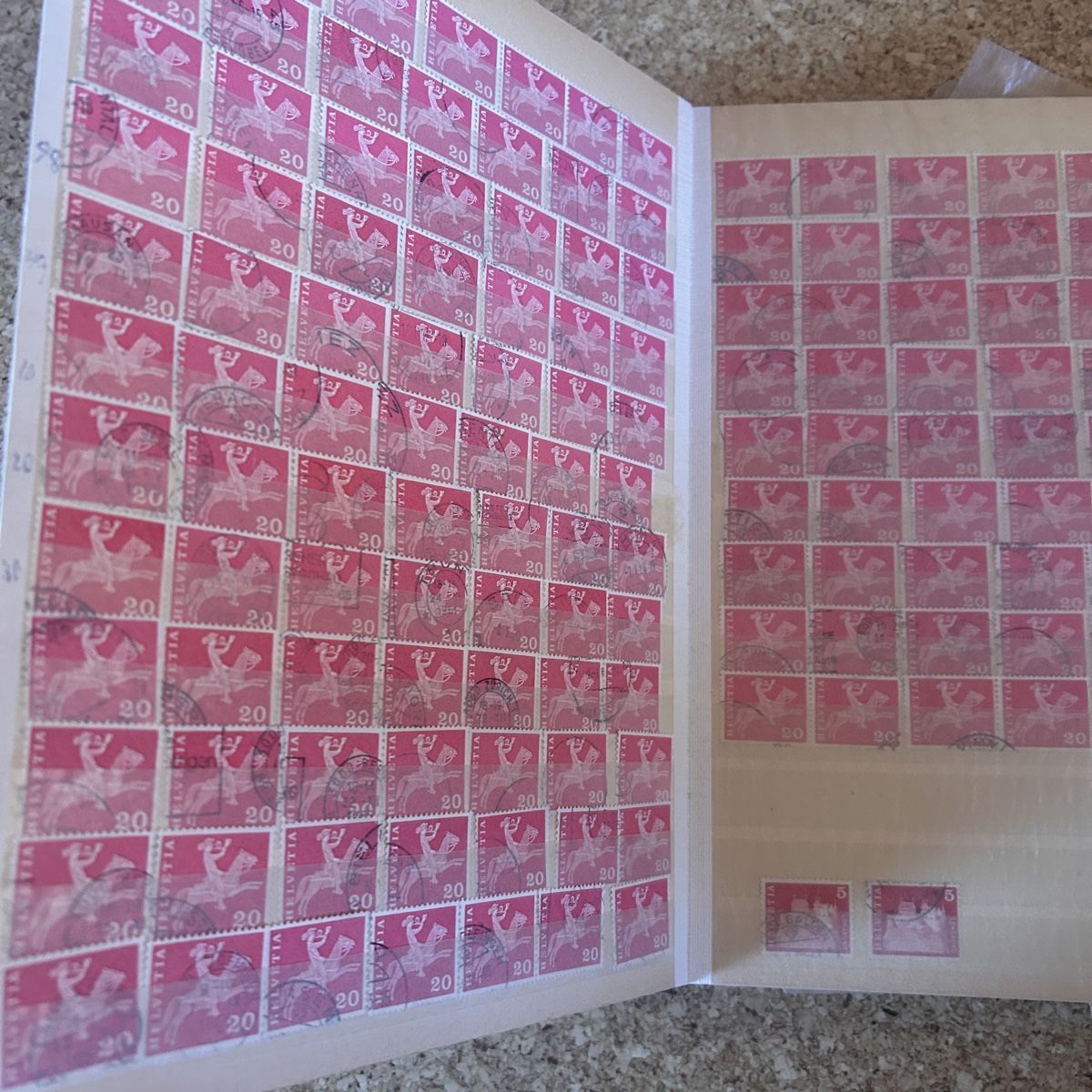 Tous les timbres: Briefmarken viele Schweizer Briefmarken! – D'occasion à Laufen par belleskulptur 7