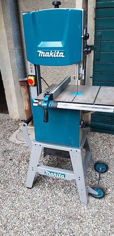 Sägen: vend scie à ruban Makita – Gebraucht aus Genève von alainmichel