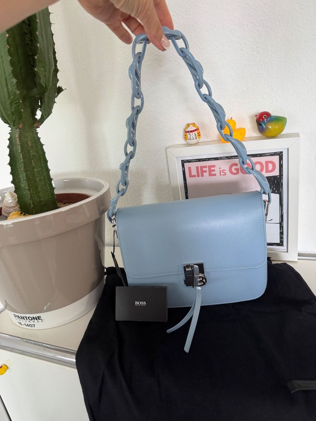 Hugo Boss Borse da donna: BOSS Ella Should Handtasche Bag Hellblau NEU – Nuovo e nell'imballaggio originale da Zuerich venduto da Moochie 1