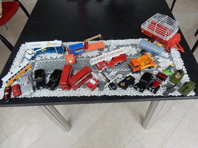 Matchbox Giocattoli: 21 Spielzeugautos Vintage – Usato da Oberägeri venduto da baerghuus