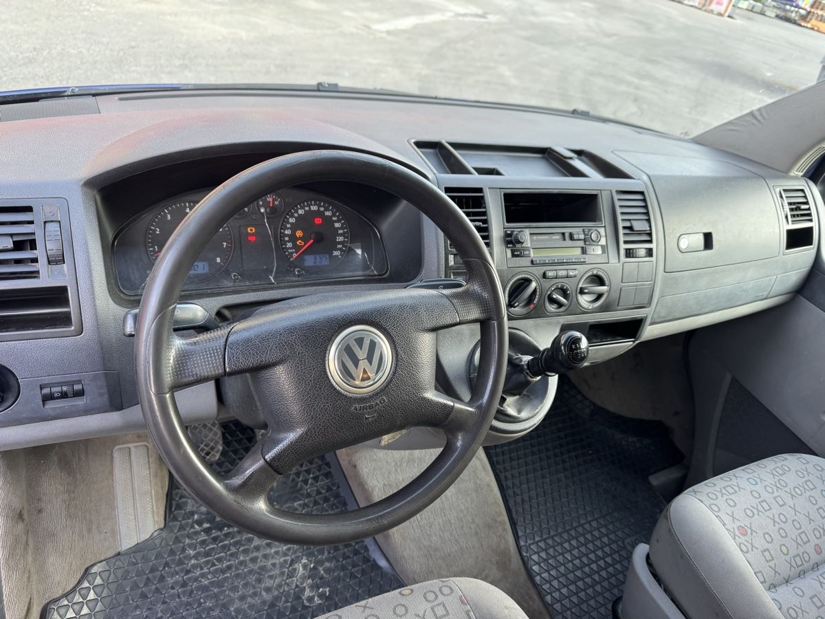 VW Autos: VW T5 3.2 V6 4MOTION blau 7 Sitze – D'occasion à Samedan par Cram85 4