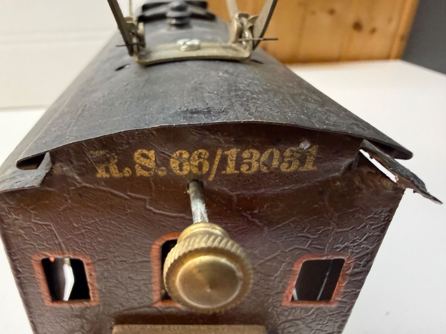 Märklin Modellini di ferrovie: Märklin Spur 1, E-Lok, 2-achsig, braun, Blech – Usato da Hinwil venduto da Johann57 5