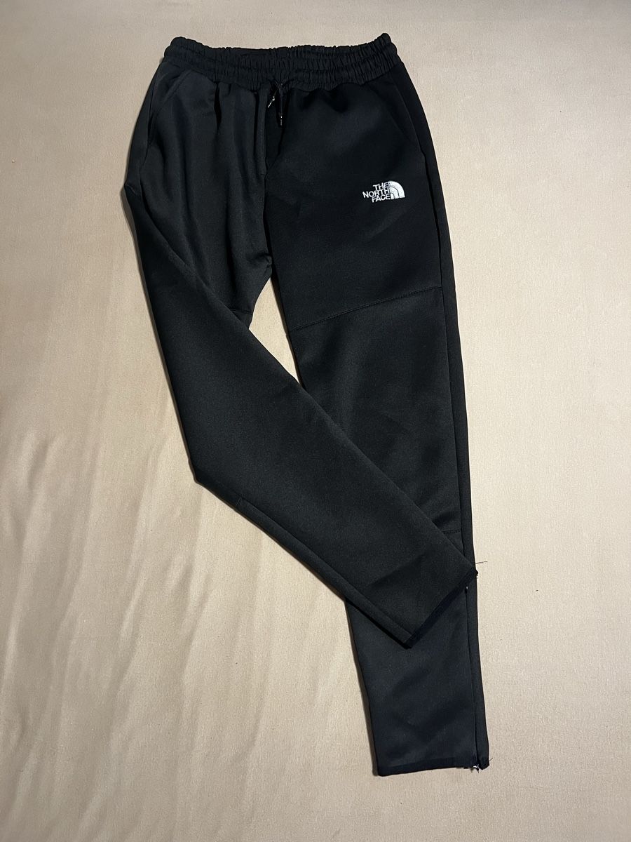 North Face Pantalons: The Northface Jogginghose  – Neuf avec emballage d'origine à Hölstein par nursbeste 6