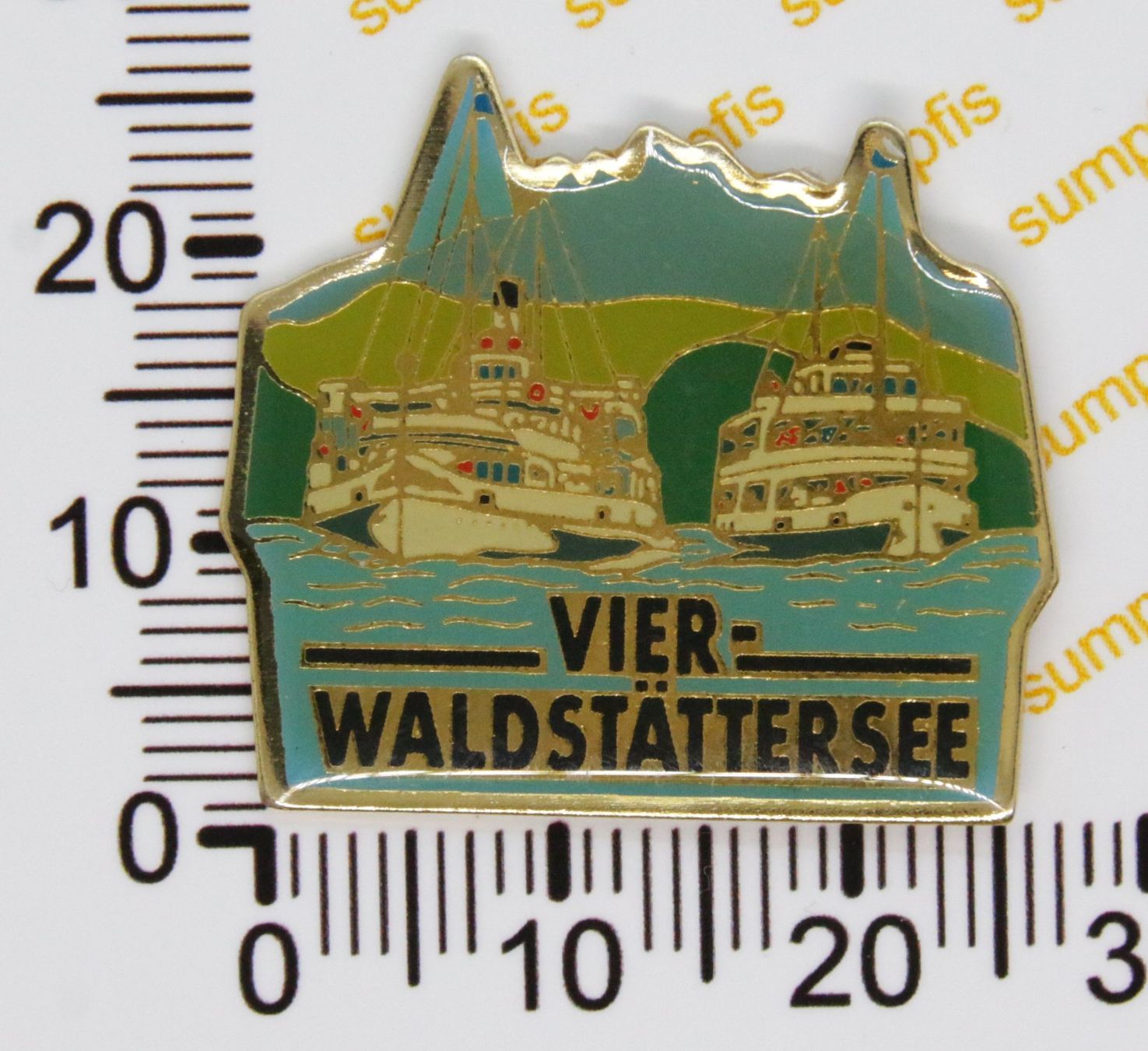 Plaketten & Abzeichen: Pin Schiffe auf dem Vierwaldstädtersee – Gebraucht aus Winterthur von sumpfis