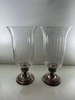 Duo de bougeoirs hurricane en cristal et plaqué argent