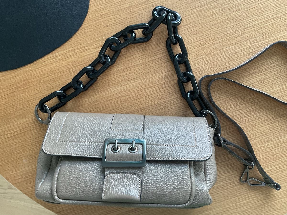 Borse da donna: Damen Leder Tasche – Usato da Stein am Rhein venduto da man_zr9n