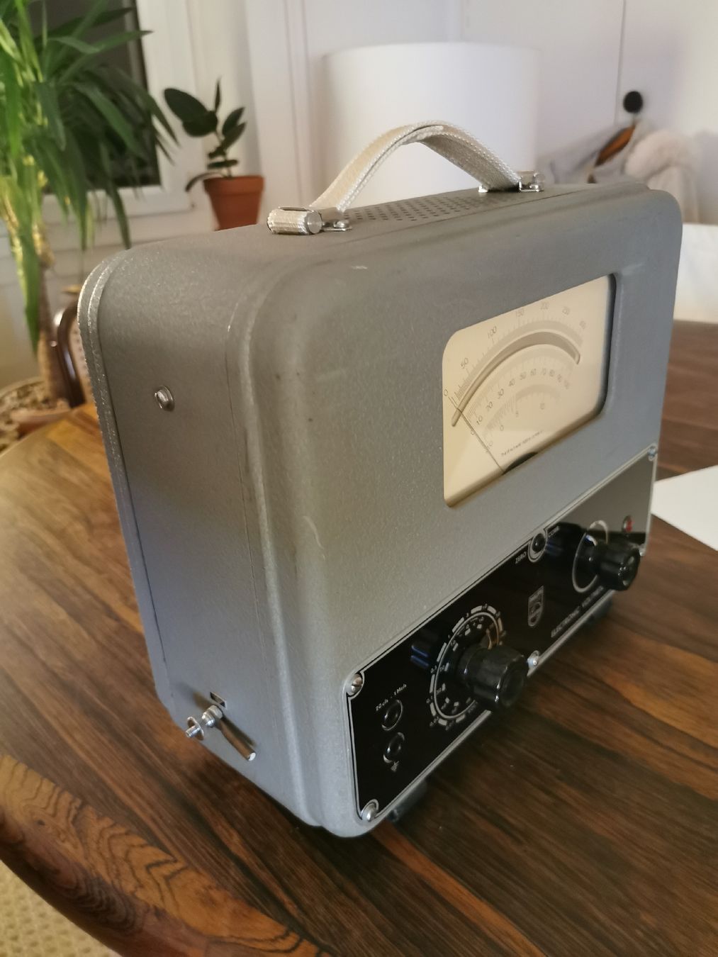 Misurare: Electronic Voltmeter GM 6005 – Usato da Vésenaz venduto da Angela.C3 5