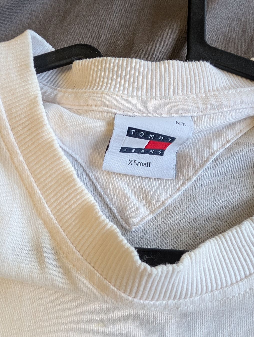Tommy Hilfiger T-shirt: Tommy Jeans shirt – Usato da Bellinzona venduto da Mistaman1995 2