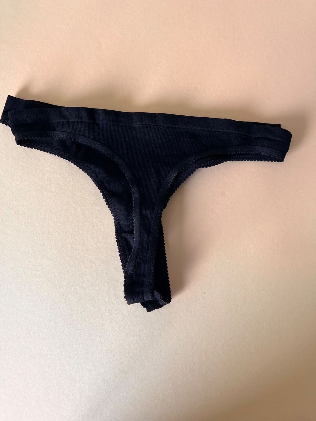 Altra biancheria intima: String, VERO MODA, Grösse M/L, 2 Stück in Schwarz – Nuovo e nell'imballaggio originale da Rudolfstetten venduto da gst_g7xl 2