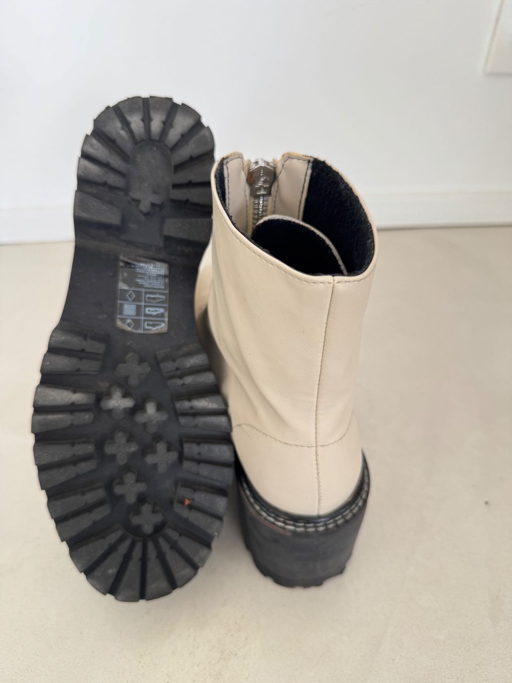 H&M Scarpe da donna: Bottines crème talons compensés – Usato da giffers venduto da sev_c9x9 3