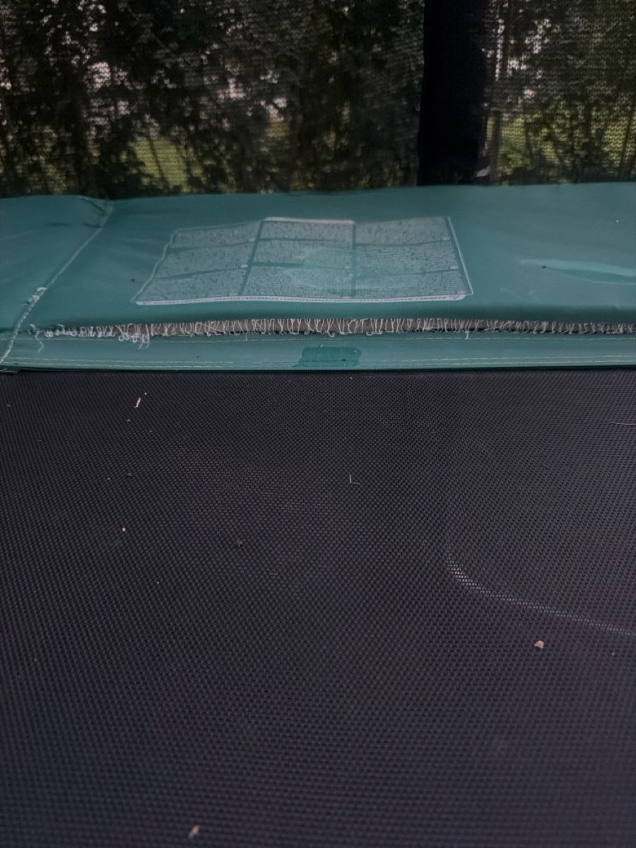 Salta Trampoline: Trampoline Rechteckig SALTA  – Gebraucht aus Wettingen von Superfoodmafia 4