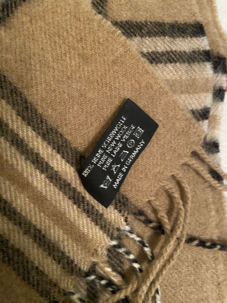 Foulard & Sciarpe: Wolle Schal 🌸 – Usato da Opfikon venduto da Luis144 2