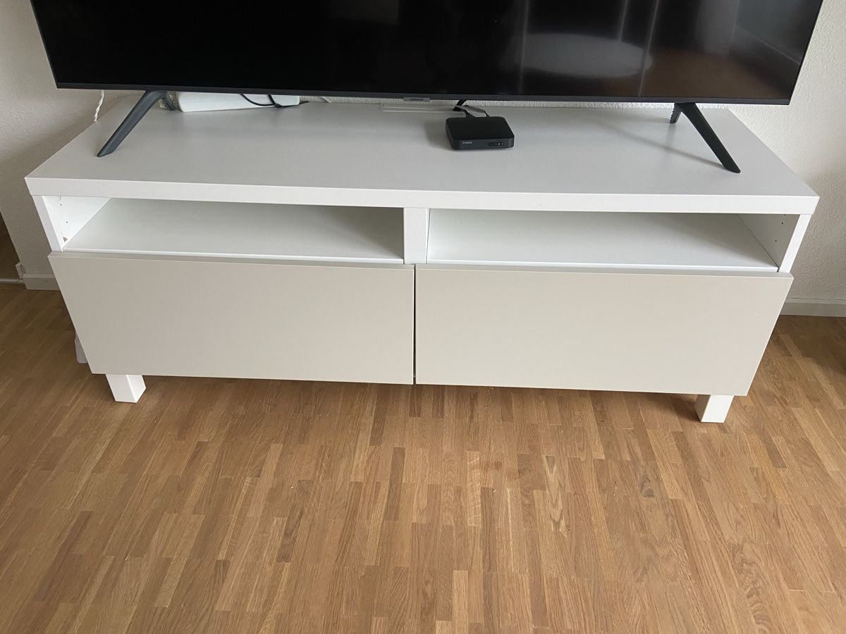 Ikea Mobili TV: Ikea TV-Möbel – Usato da Liebefeld venduto da ale_8m77 1