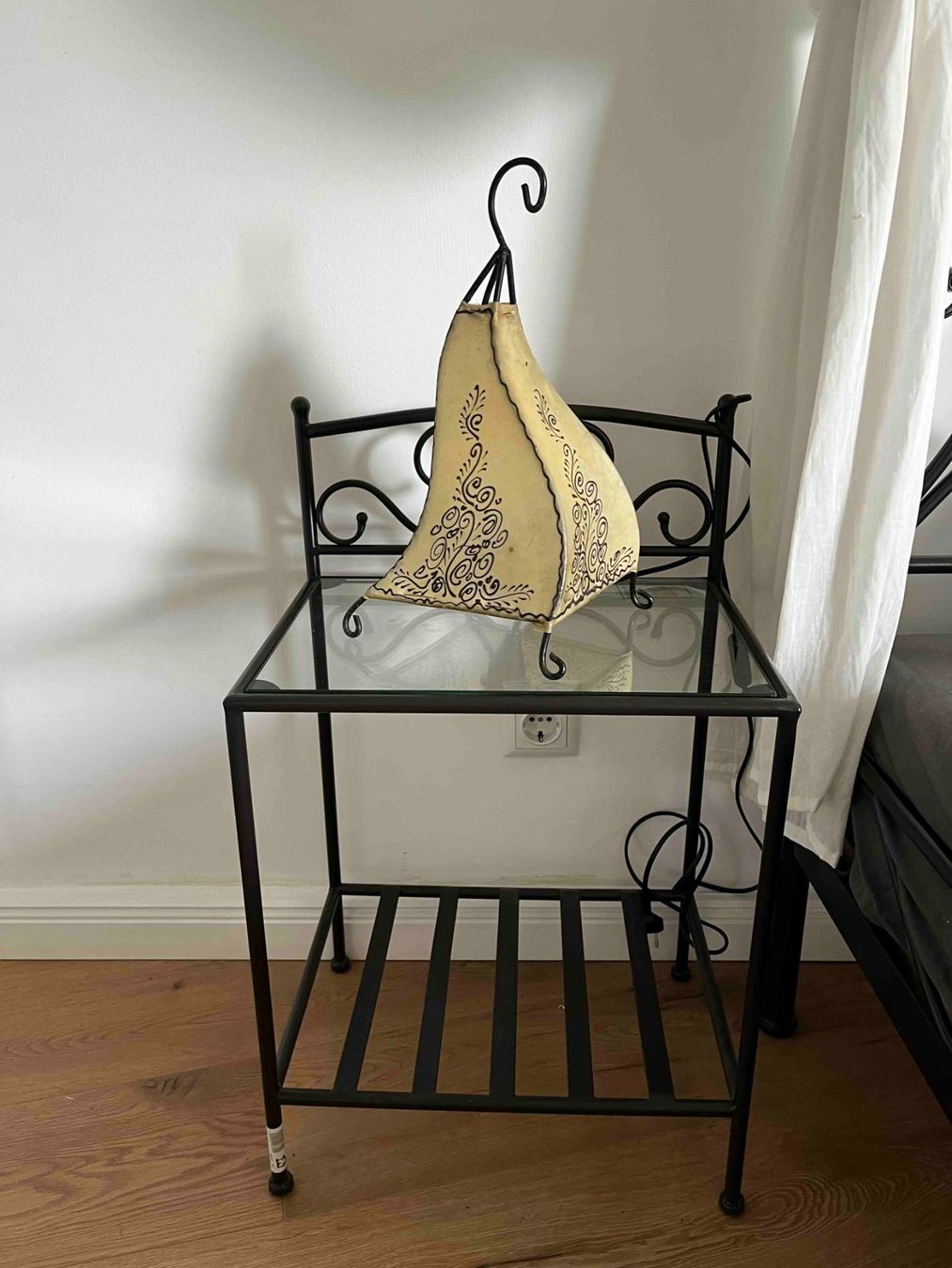 Comodini: Table de chevet orientale - vintage / déco chambre – Usato da Nyon venduto da sam_vt7r 1