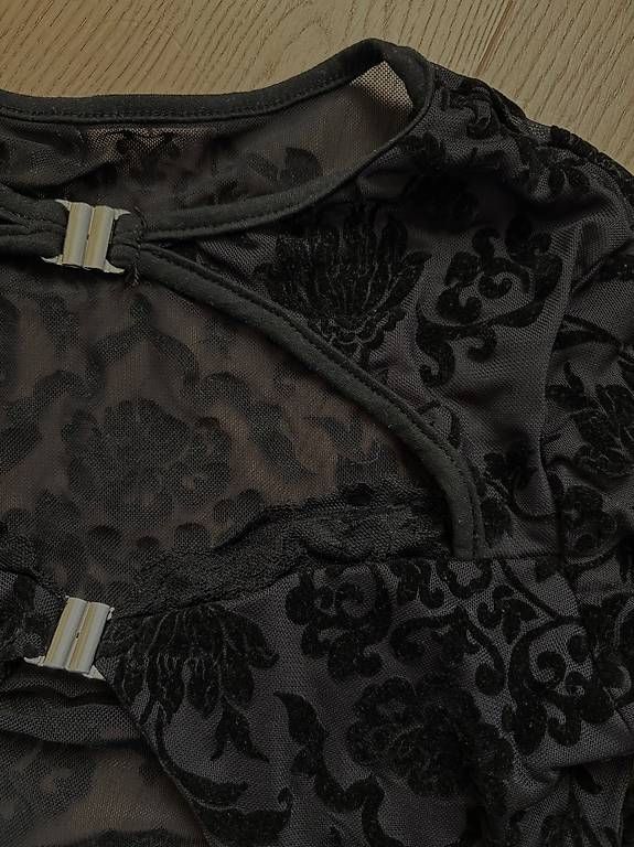 Top: Top a maniche lunghe S – Usato da Cademario venduto da ana_zp9b 1