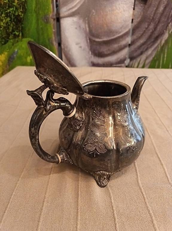 Teekannen: Wunderschöne antike Silber-Teekanne (versilbert) – Gebraucht aus Bonstetten von thethreecats 1