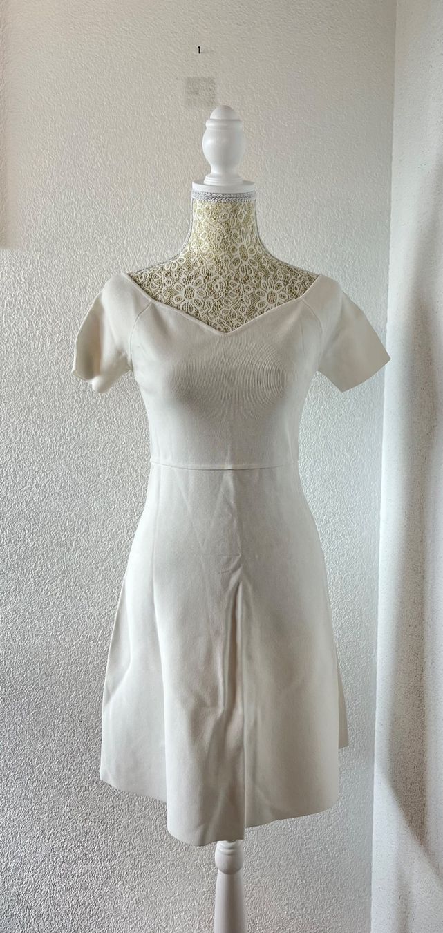 Zara Vestiti: Zara White A-line dress – Usato da Otelfingen venduto da houseofstae