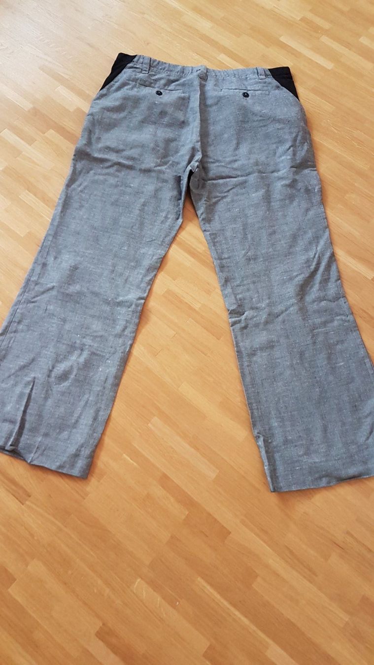 Pantaloni: Schwangerschaft Hose 44 – Usato da Oberwil BL venduto da Manue1974 2
