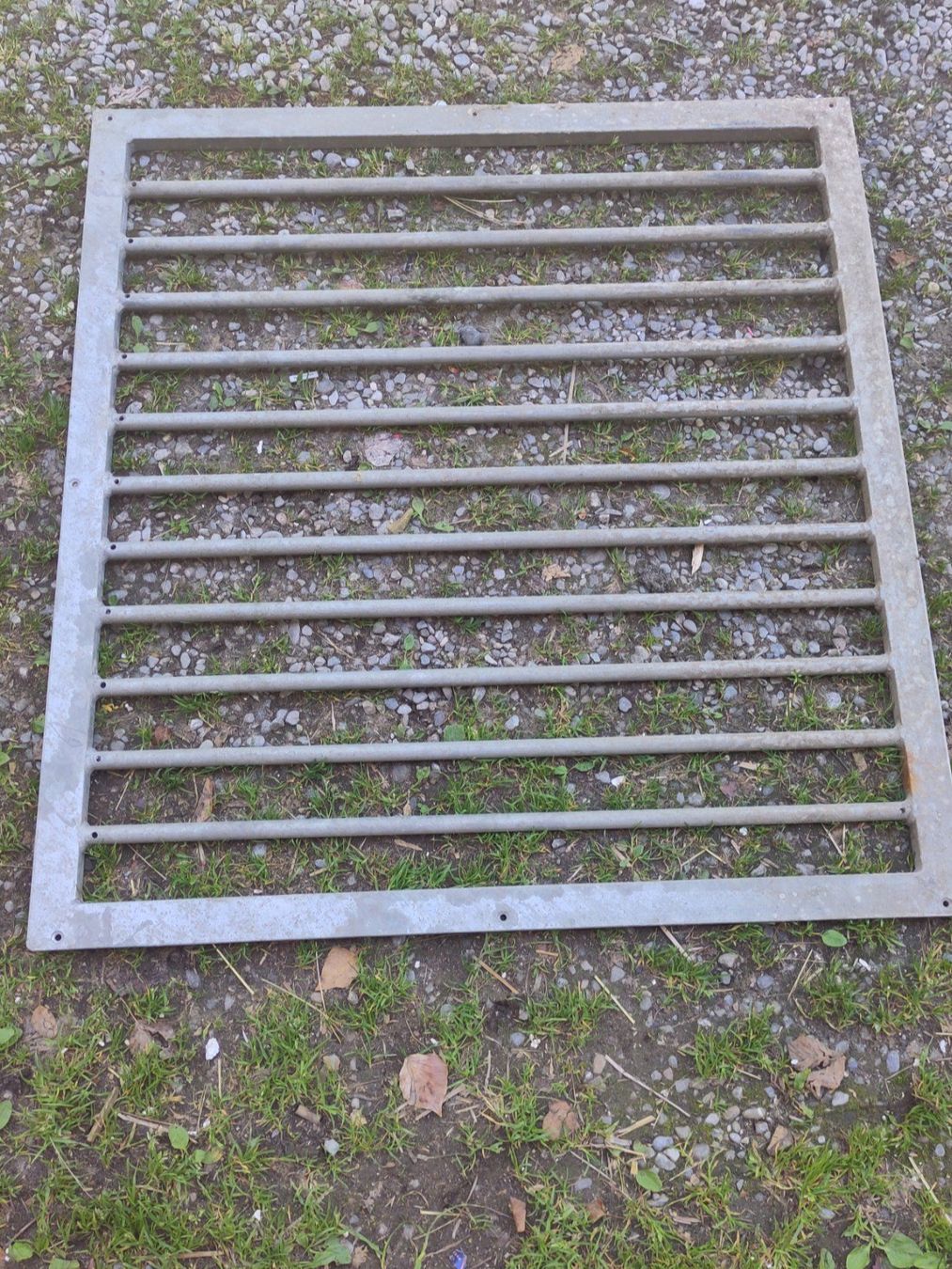 Grilles & Grillages: Eisenrost – D'occasion à Aarwangen par Bbossi