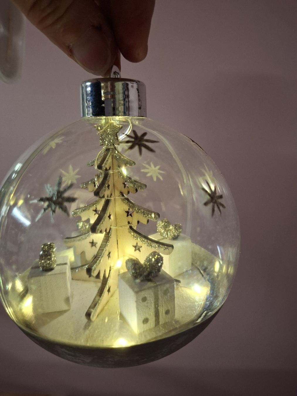 Tutte le decorazioni: neu: 2 Weihnachtskugeln mit Licht – Nuovo (secondo la descrizione) da Nassen venduto da verrueckt 5
