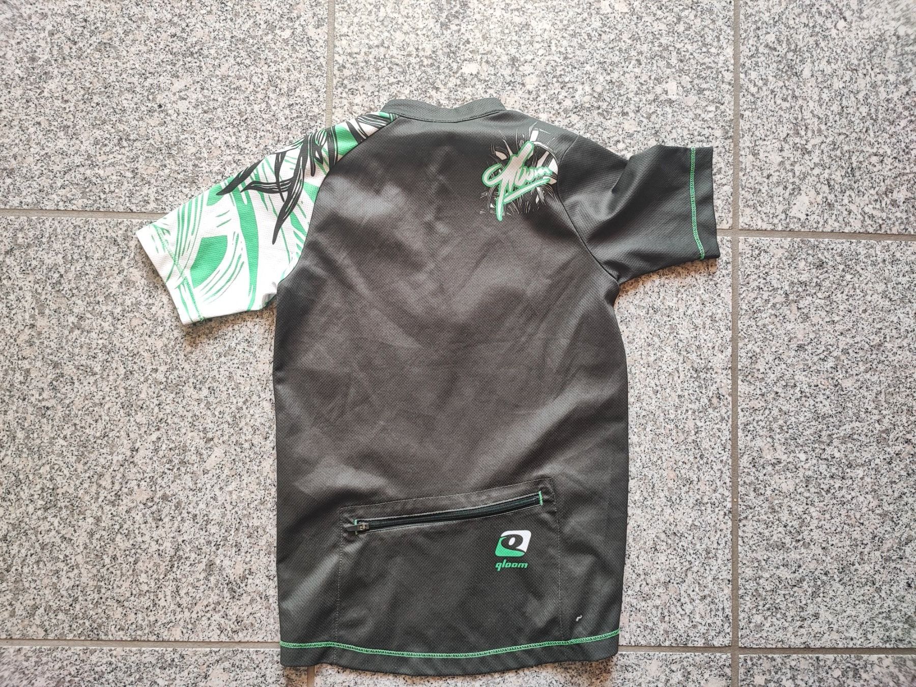 Trainer, Turnhosen & -trikots: Velotrikot Gr. 140 – Gebraucht aus Grabs von Margelchopf1 1