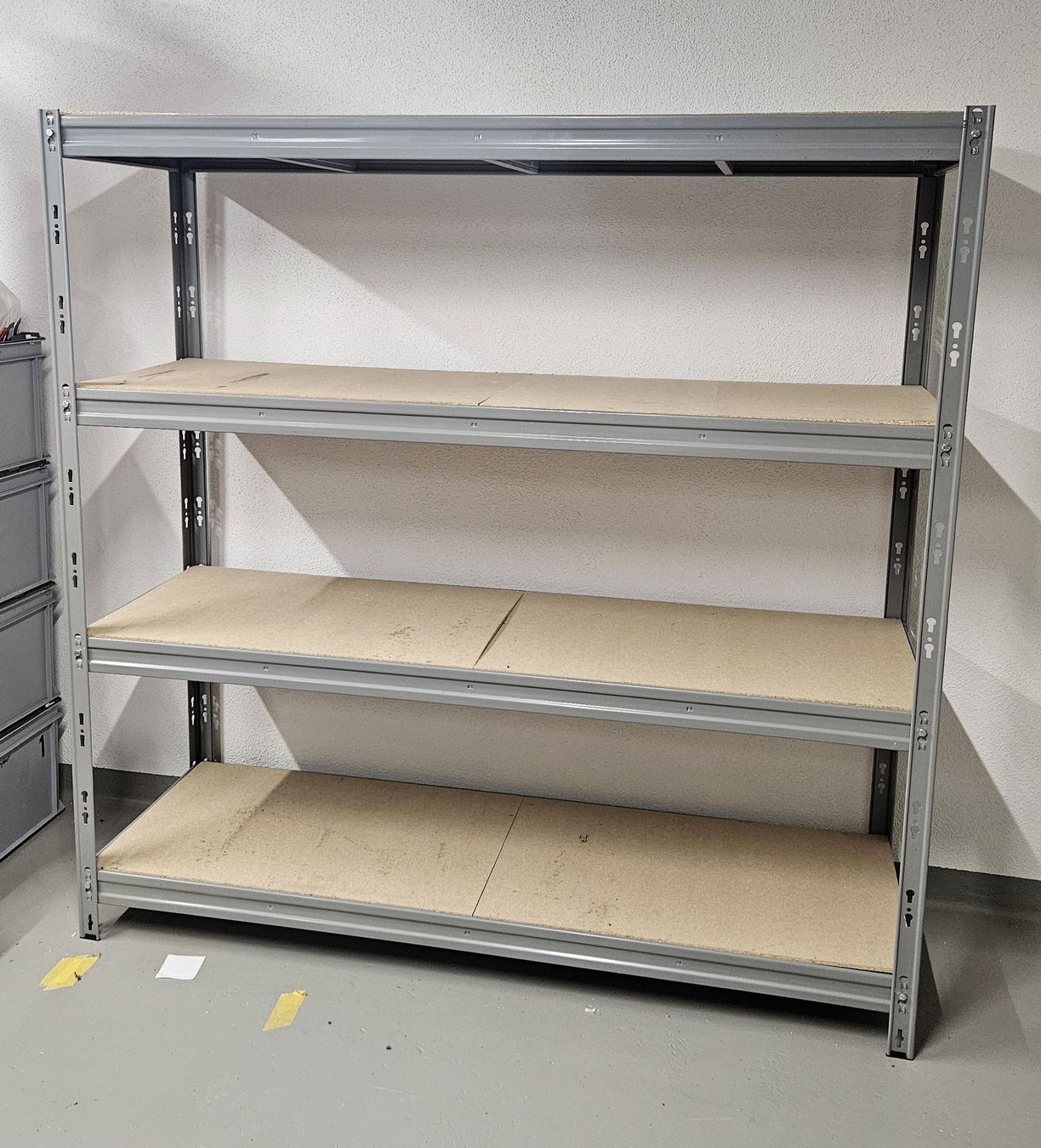 Scaffali: Regal Metall Grau 4 Ebenen gebraucht – Usato da Maseltrangen venduto da Y1234