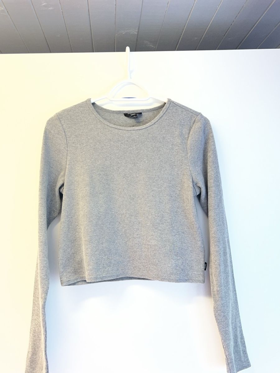 Vans Tops: Vans Top langarm – Gebraucht aus Chur von dal_zsy5