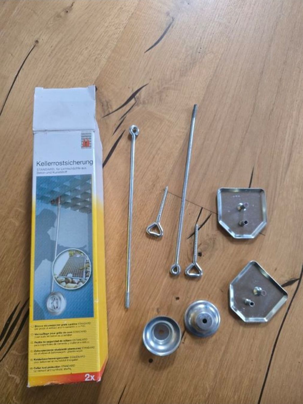Griglie e Inferriate: Kellerrostsicherung Standard 2x - Schachtabdeckung neu – Nuovo e nell'imballaggio originale da Kestenholz venduto da _Nostalgia_ 1