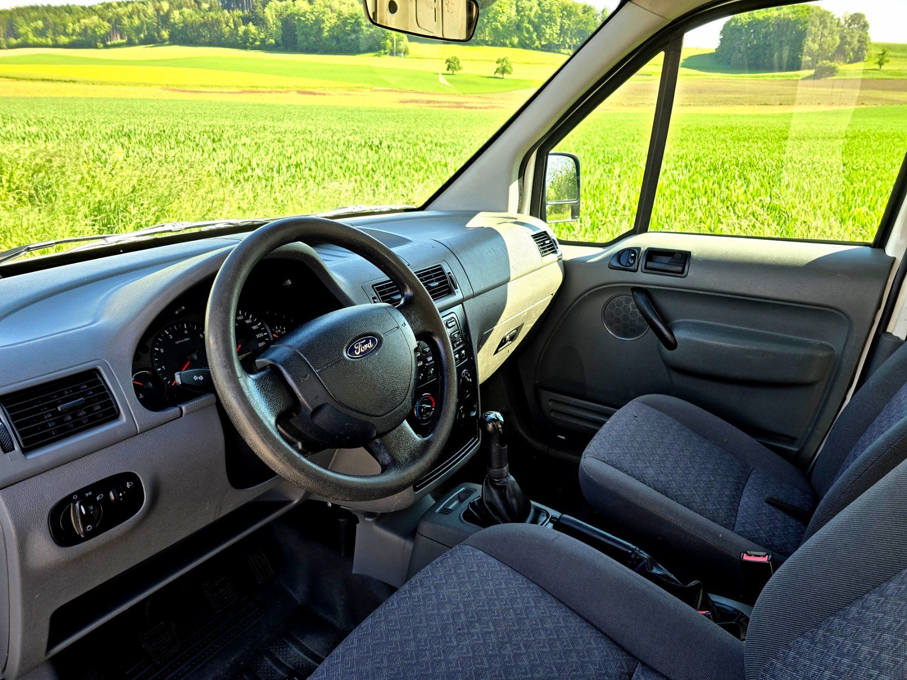 Ford Veicoli commerciali: Ford Connect 1.8 TDCI – Usato da Reinach AG venduto da Seeblick.24 4