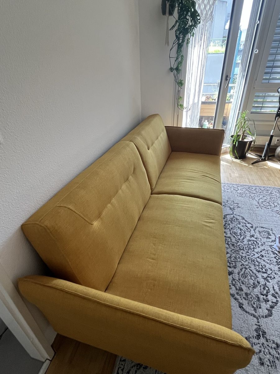 Divani: Modern yellow sofa bed for sale – Usato da Basel venduto da LaDena 2