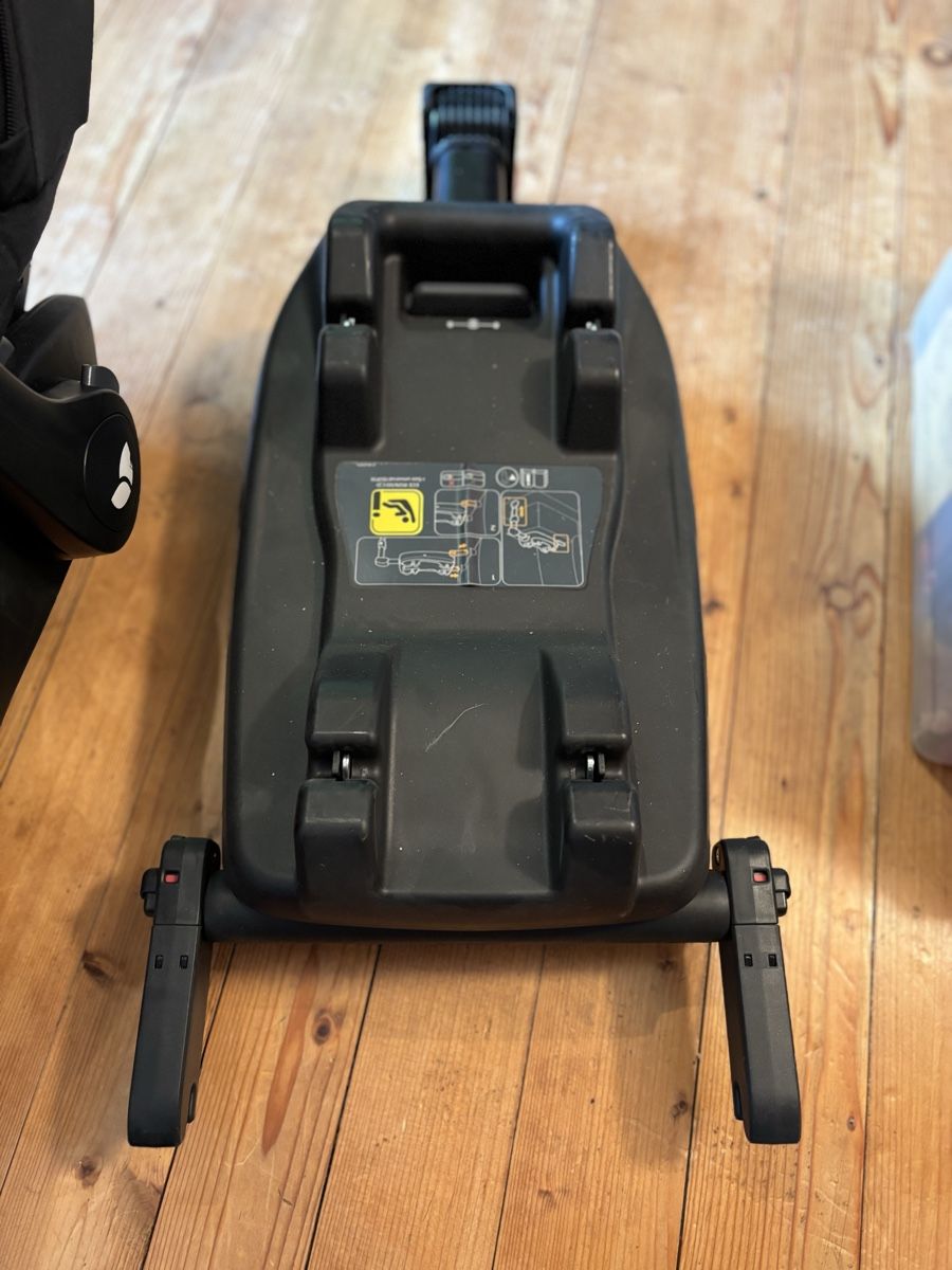 Joie Seggiolini per auto: Babyschale Joie i-Level inkl. Base – Usato da Dittingen venduto da PaulBommel 2