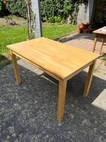 Jolie table bois clair