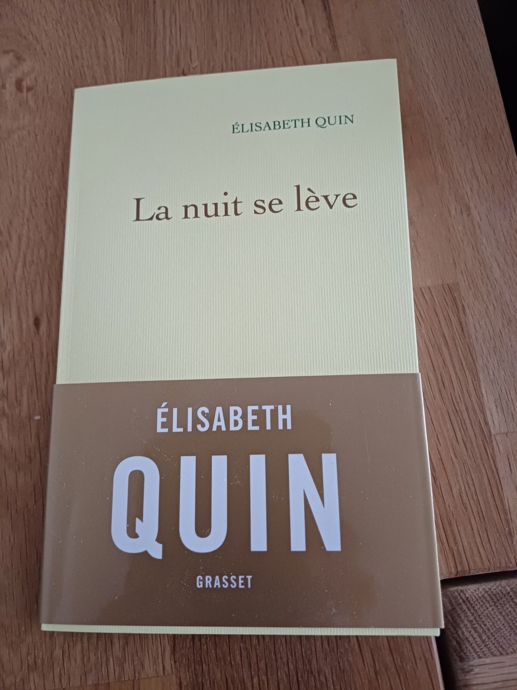 Libri: La nuit se lève – Nuovo (secondo la descrizione) da Porrentruy venduto da Piquetix