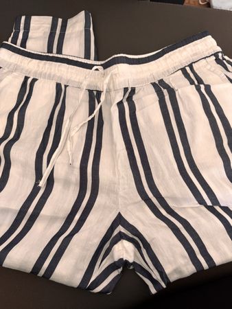 Sommerliche Damen Shorts mit Streifen, top!