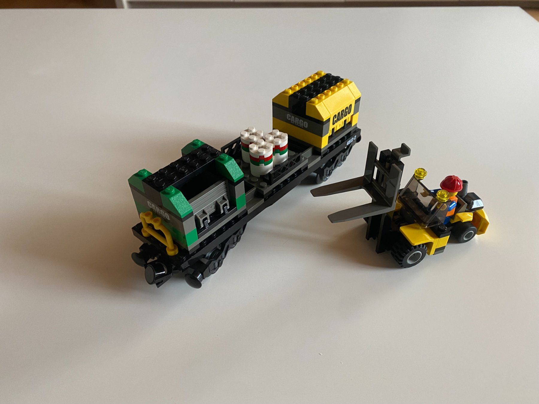Lego Jouets: LEGO - EISENBAHN - CARGO - WAGON - MIT - STAPLER – D'occasion à Gelterkinden par ajdt4 1