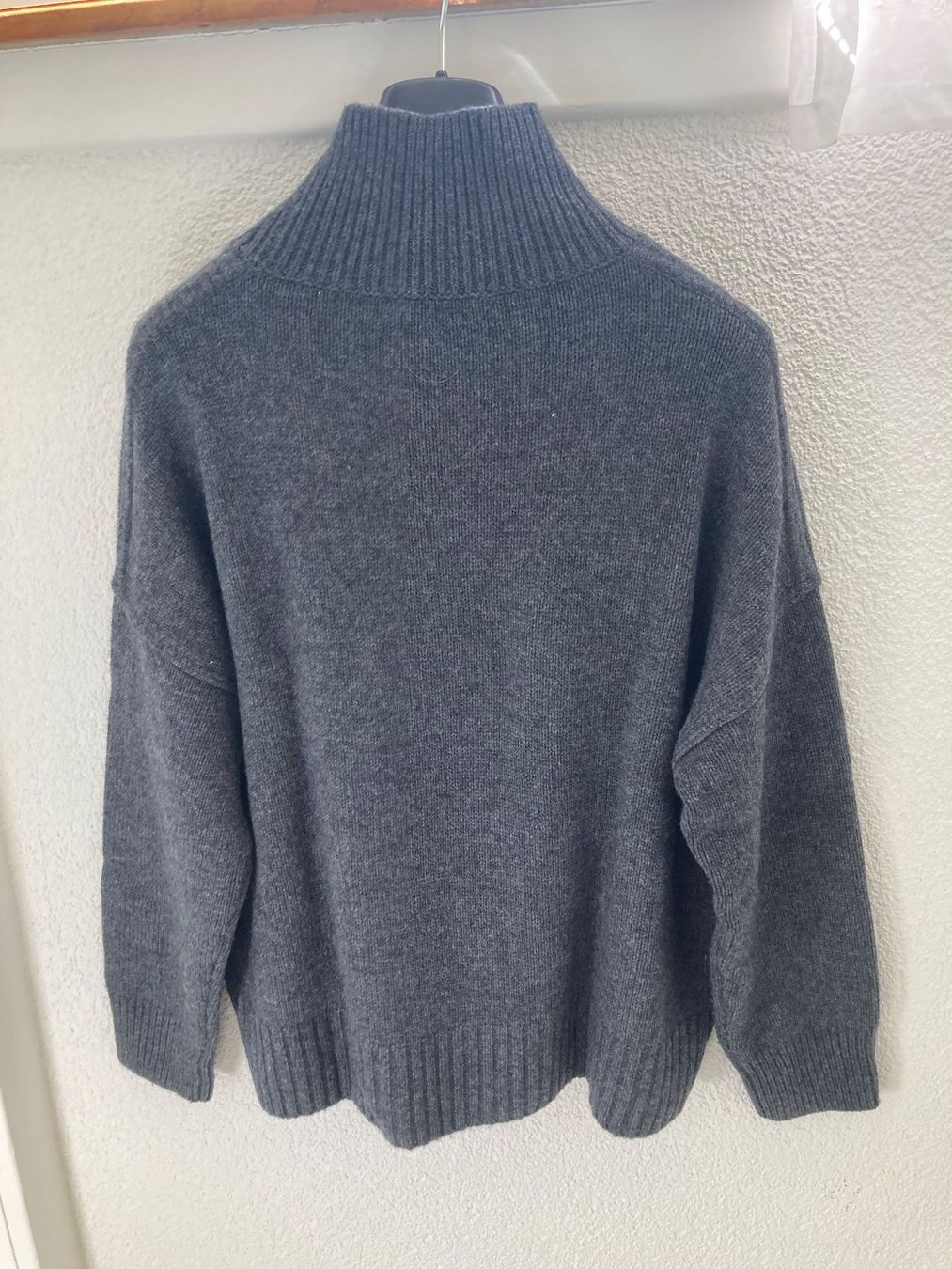 Pulls & Sweat-shirts: Nepal-Cashmer Strickpullover, Grau, Neuwertig! – Neuf (Voir description) à Zürich par cec_g78g 1