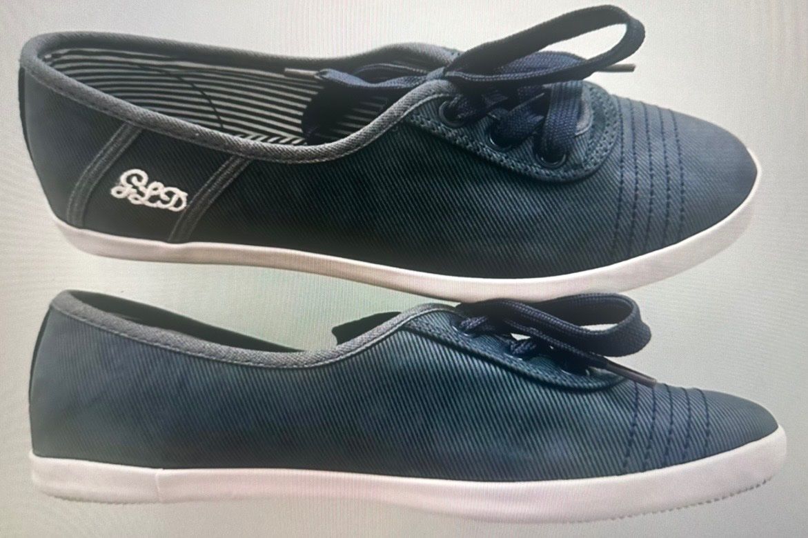 Scarpe da donna: Damen Sneaker Grösse 37 NEU! – Nuovo (secondo la descrizione) da Abtwil SG venduto da sinsky_ 1