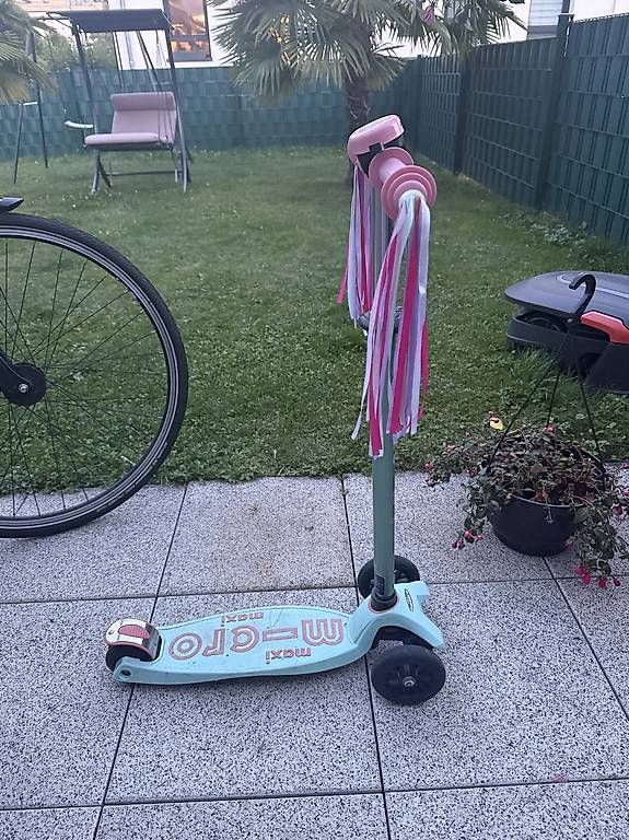 Kickboard: Micro Maxi  – Usato da Riehen venduto da IvoC02
