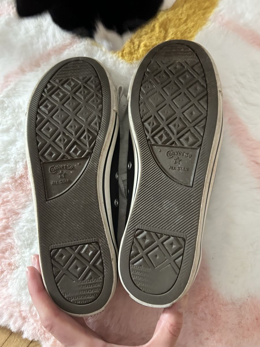 Converse Scarpe da donna: Converse 39 schwarz weiss niedrig – Usato da Winterthur venduto da MetalCicada 4