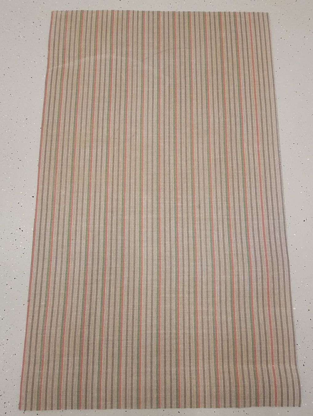 Teppiche: Teppich (-rest)  160 x 100 cm – Gebraucht aus Luzern von ANG3 2