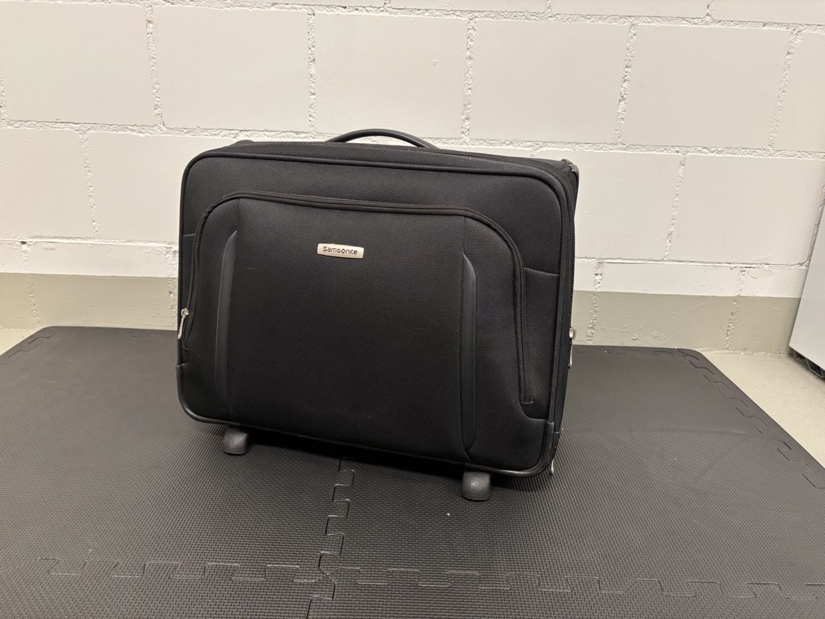Samsonite Valigie: Samsonite Trolley, schwarz, gebraucht – Usato da Meisterschwanden venduto da mariposa_15