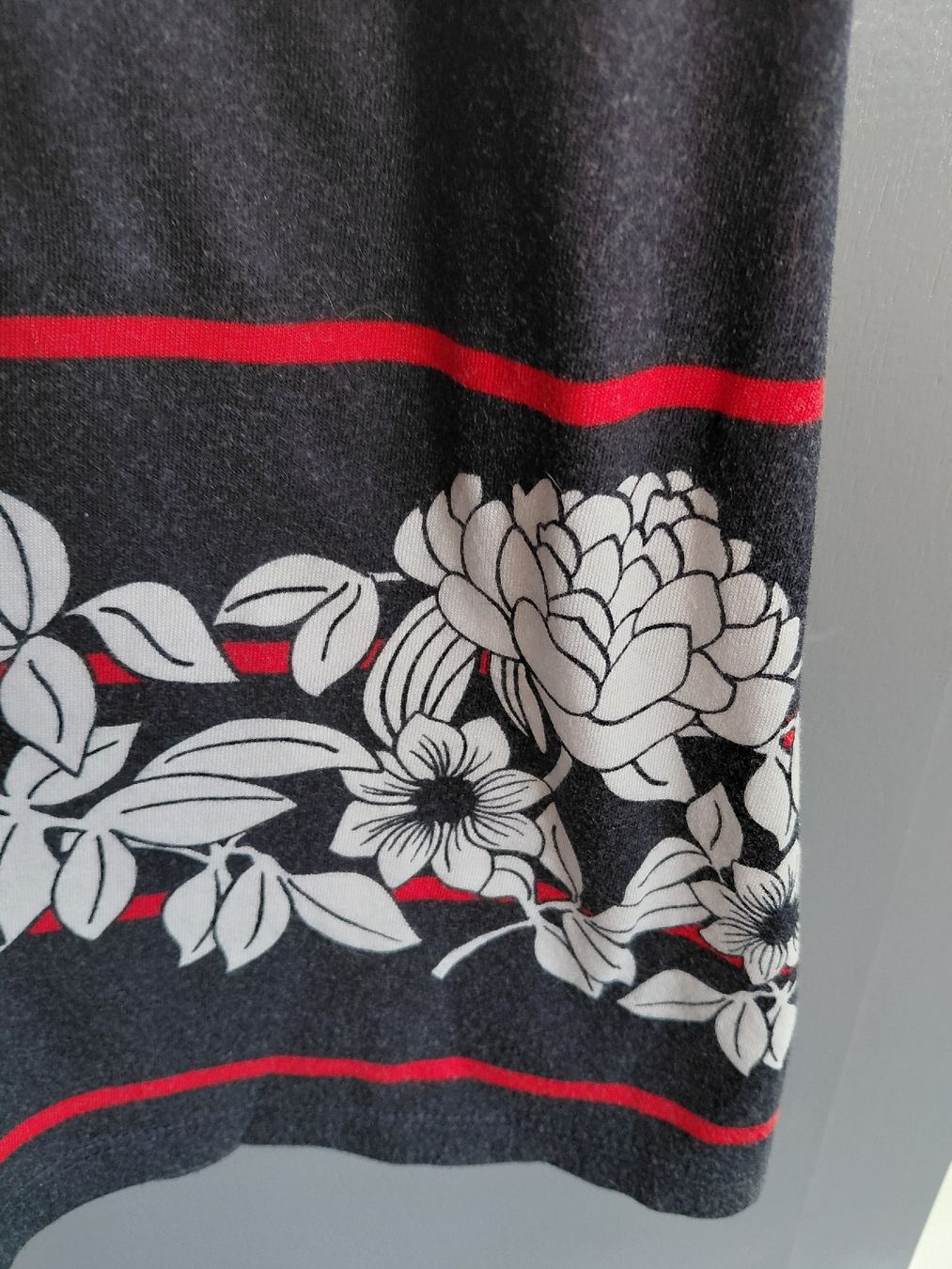 Tommy Hilfiger Gonne: TOMMY  HILFIGER..JUPE – Usato da Veyras venduto da yonel78 1