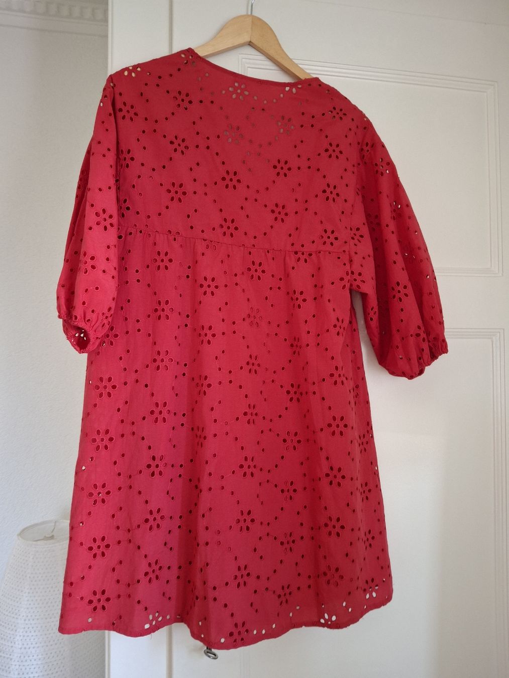 Promod Robes: Robe dentelle framboise Promod T38 – D'occasion à Lausanne par Cognitia 2